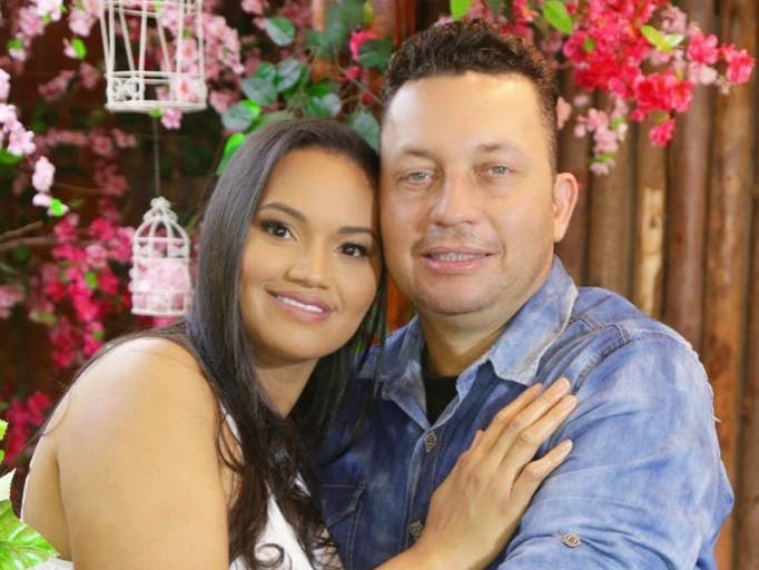 Foto do casal Patrícia Borges e Júnior Nunes